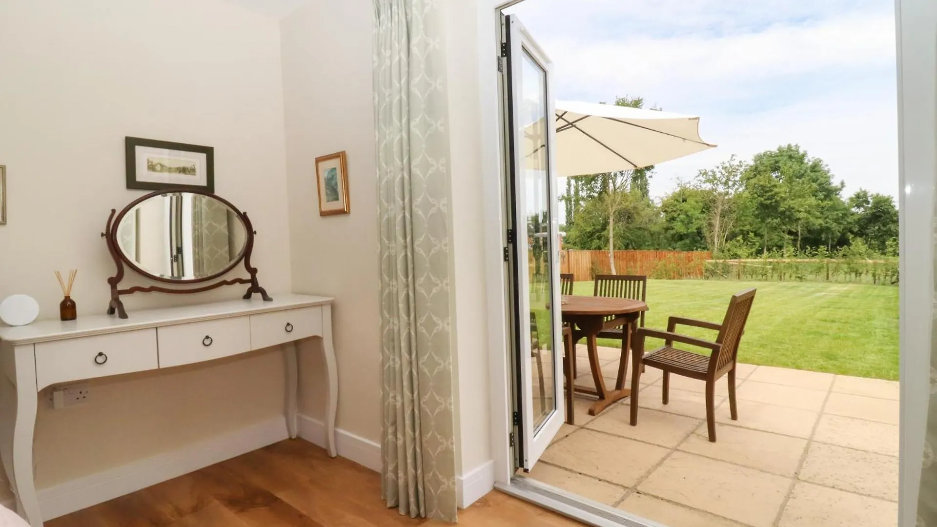 Lords Hill Barn Villa Gloucester Holiday home